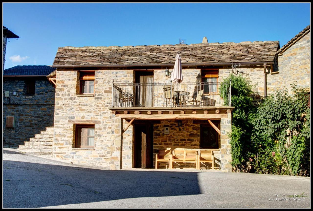 La Borda De Mery. Charo Buitenkant foto